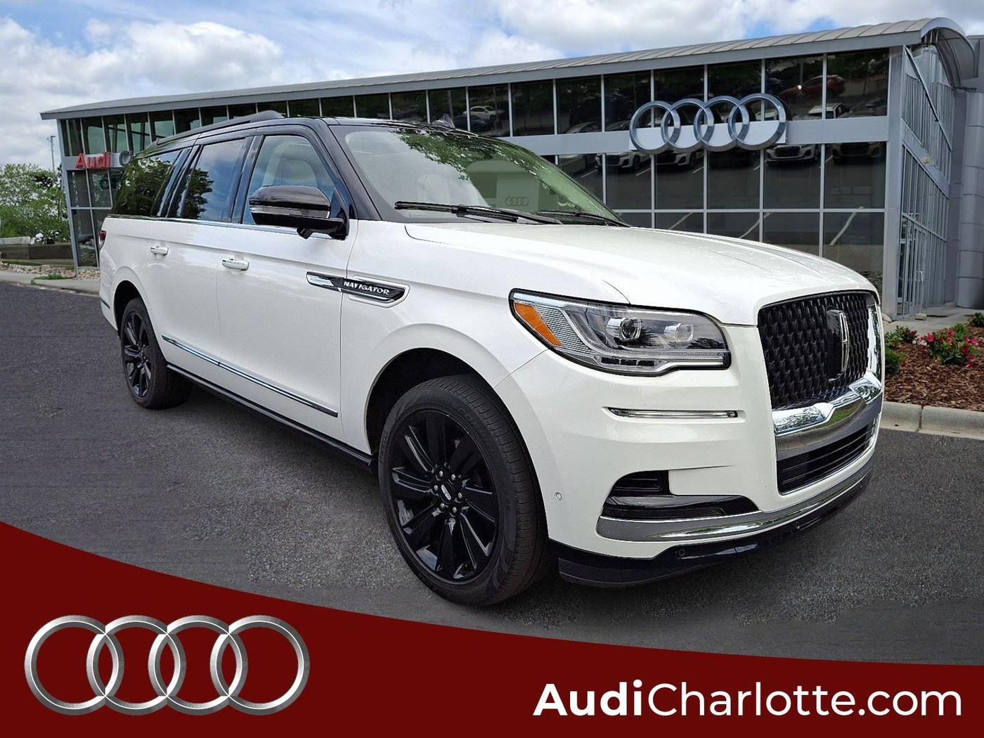 2023 Lincoln Navigator L