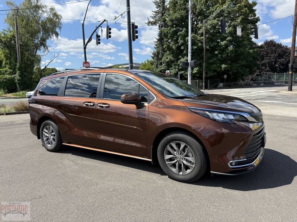 2023 Toyota Sienna