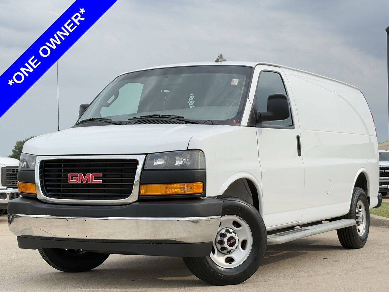 2023 GMC Savana Cargo Van