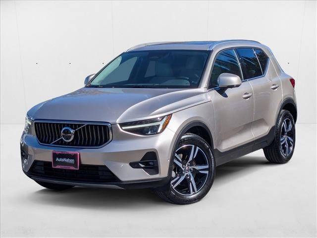 2023 Volvo XC40