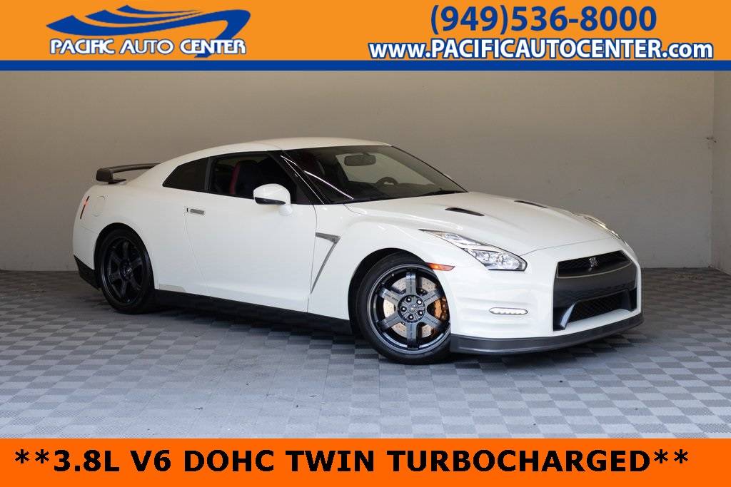 2016 Nissan GT-R