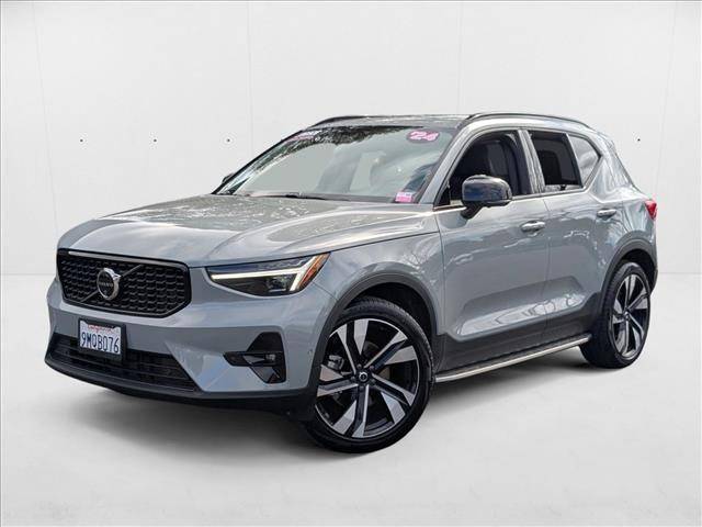 2024 Volvo XC40