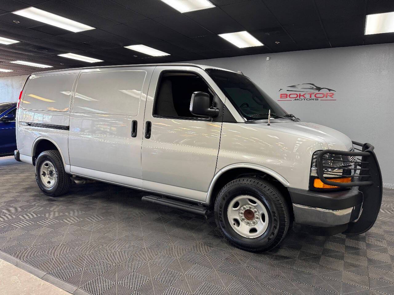 2017 Chevrolet Express Cargo Van
