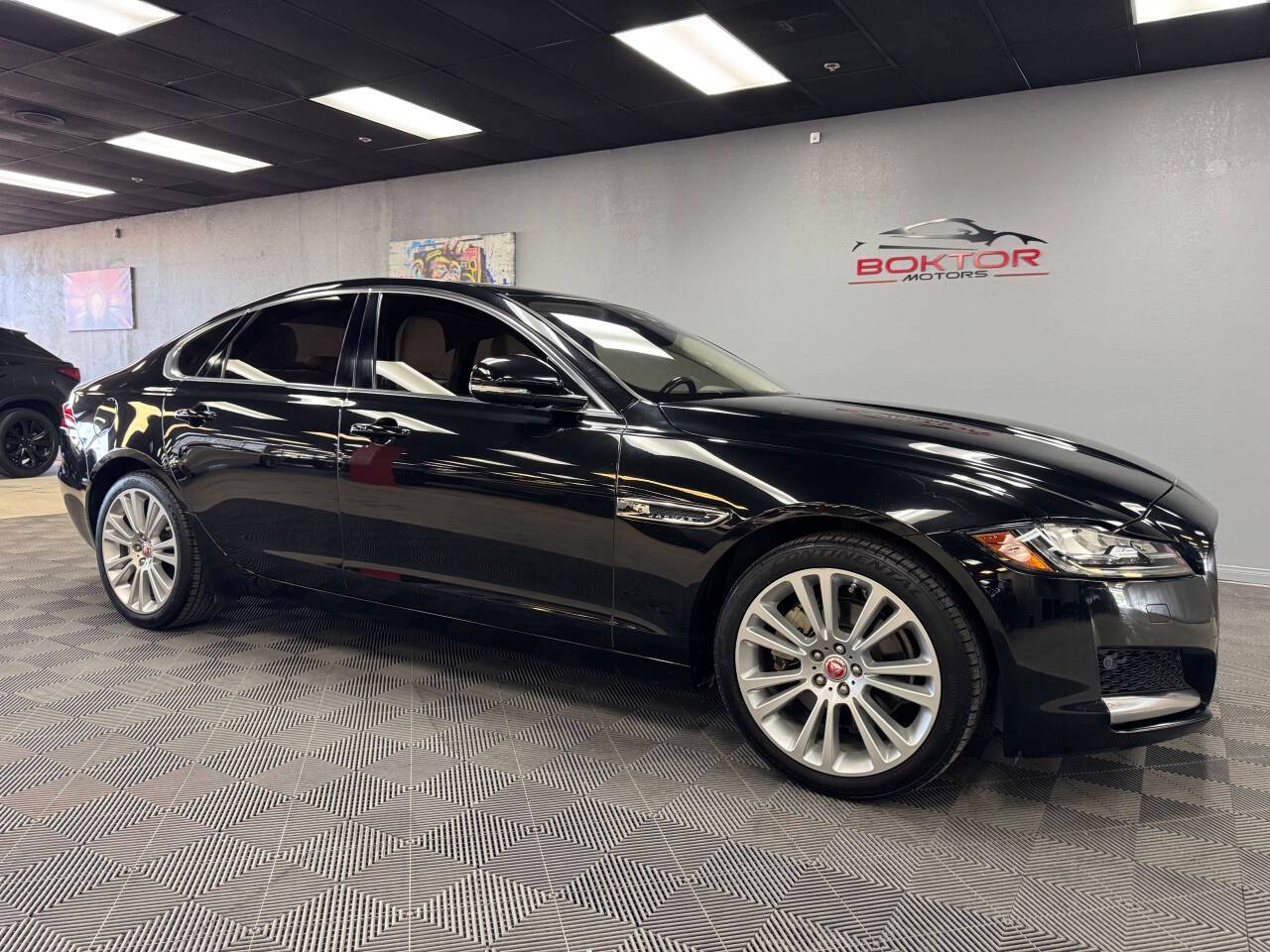 2020 Jaguar XF