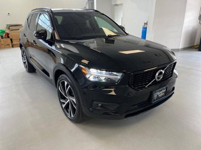 2022 Volvo XC40