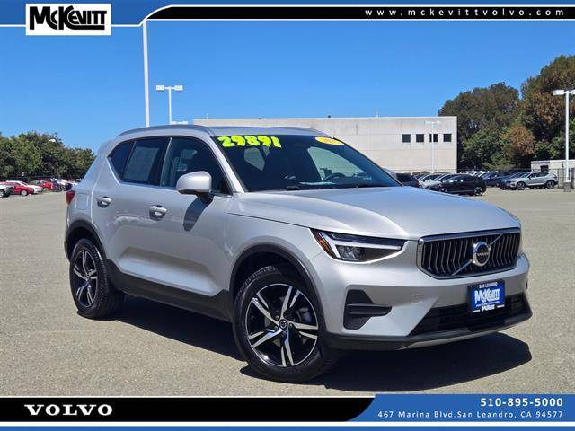2025 Volvo XC40