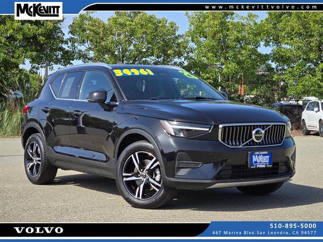 2025 Volvo XC40