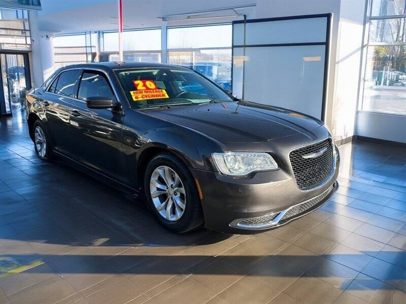 2020 Chrysler 300
