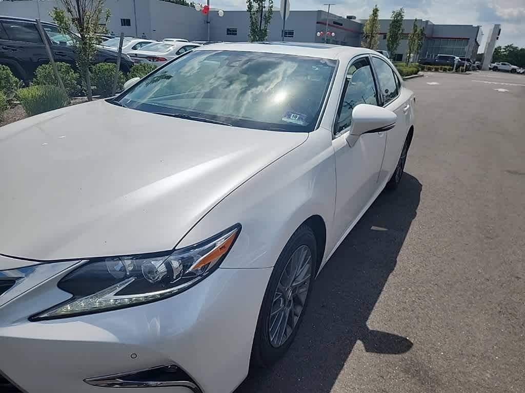 2018 Lexus ES