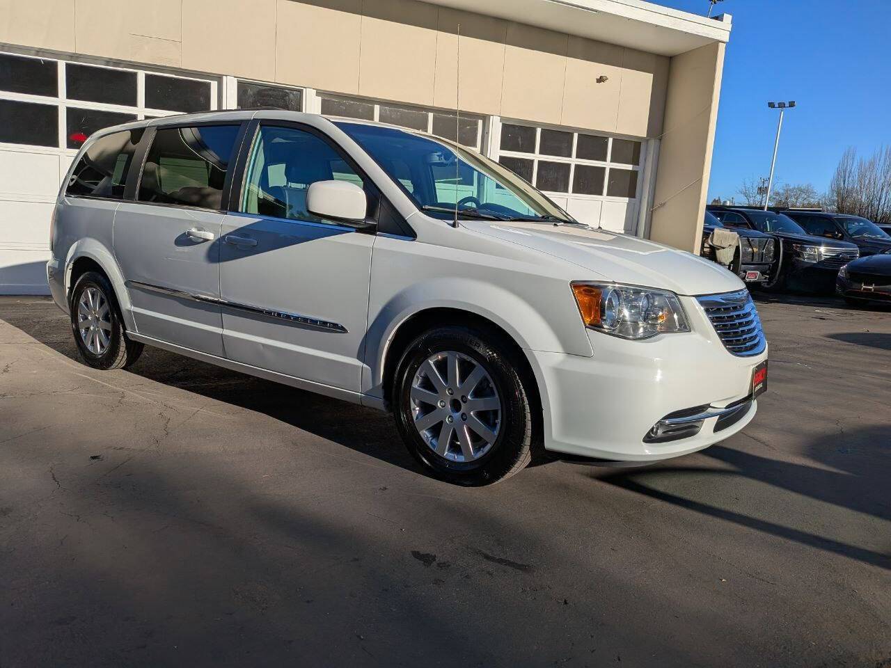2014 Chrysler Town & Country