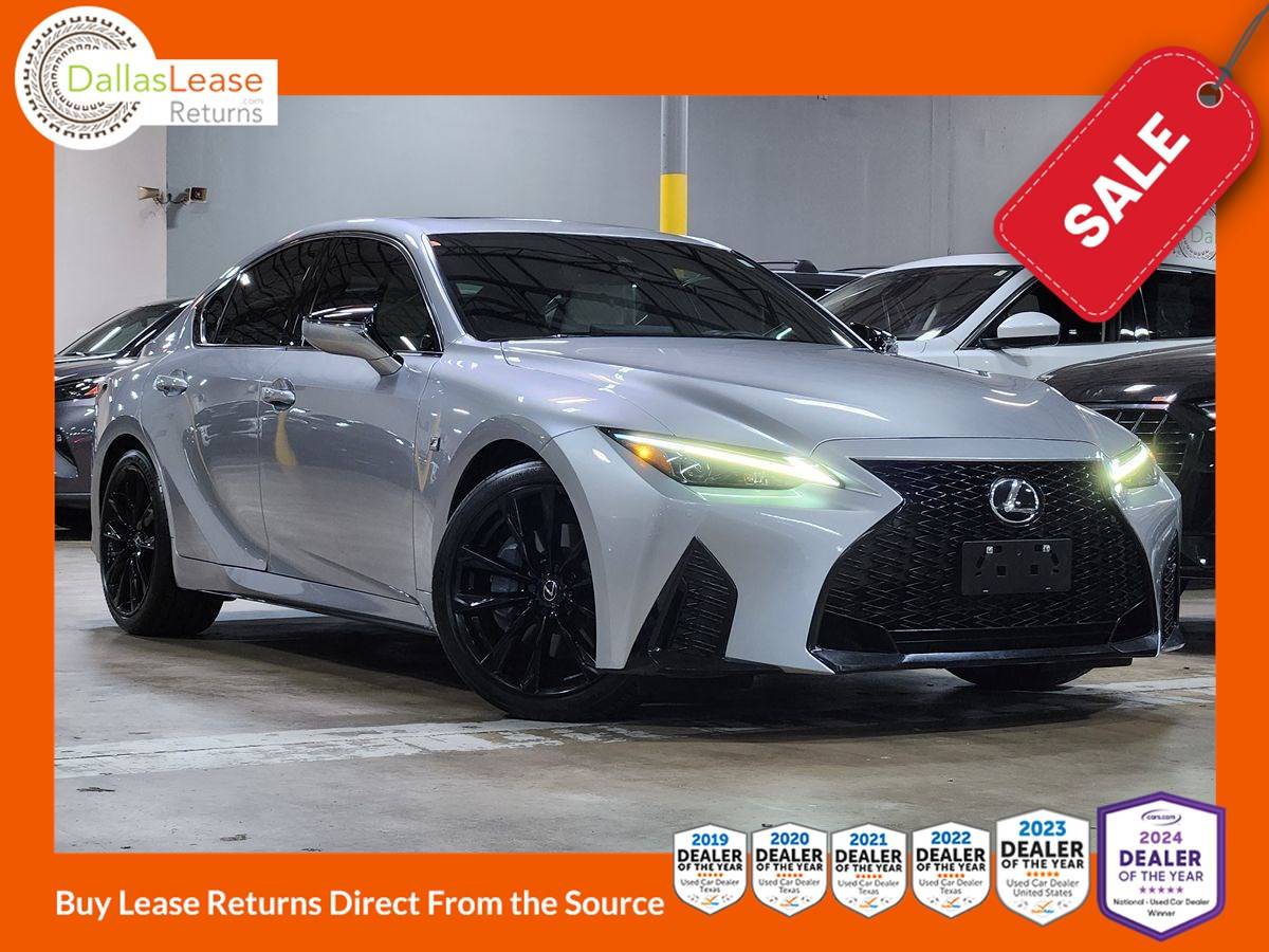 2022 Lexus IS