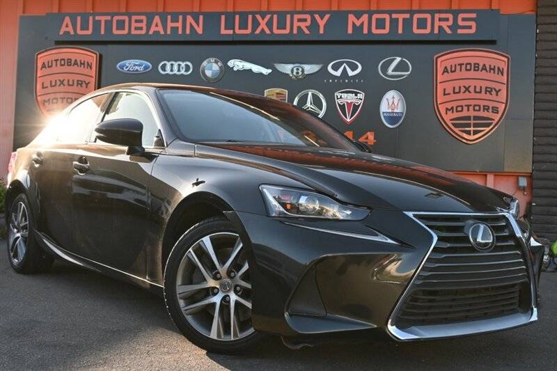 2019 Lexus IS