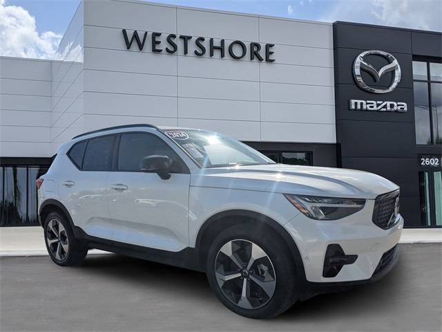 2024 Volvo XC40