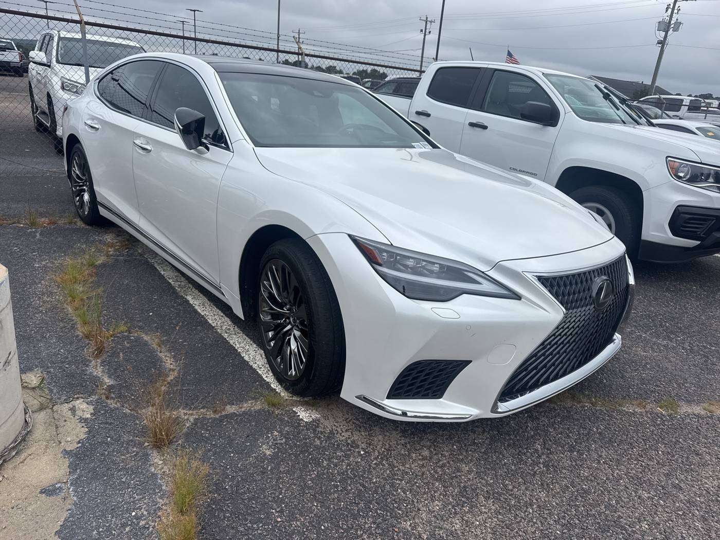 2022 Lexus LS