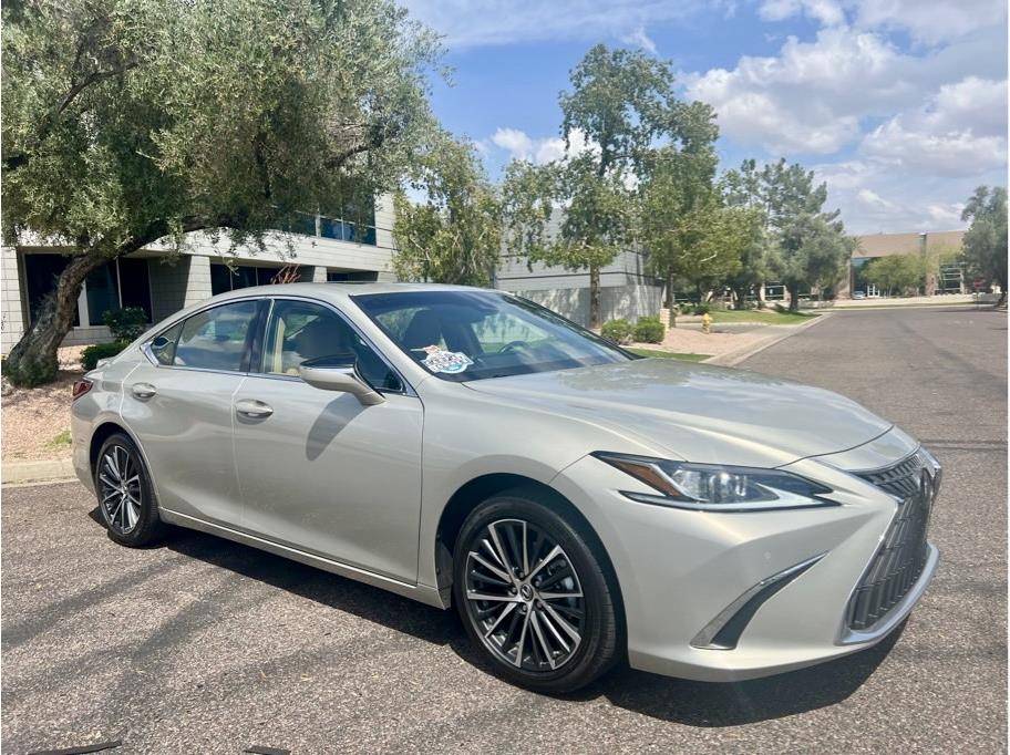 2023 Lexus ES
