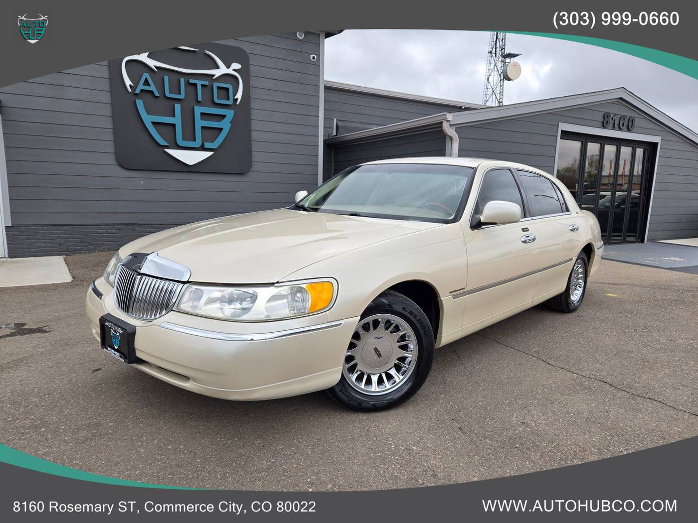 2000 Lincoln Town Car