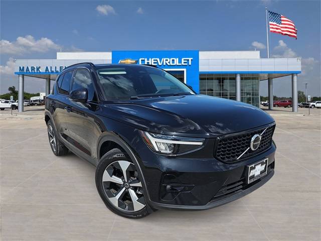 2023 Volvo XC40