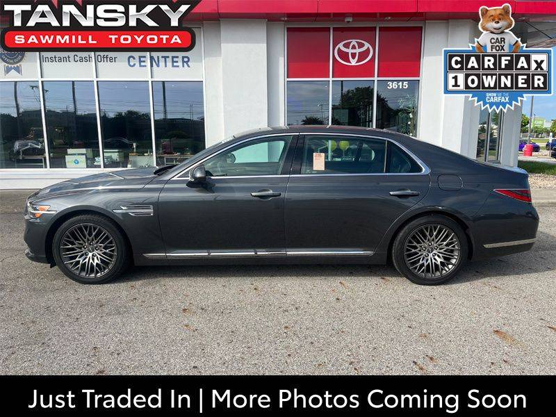 2022 Genesis G90