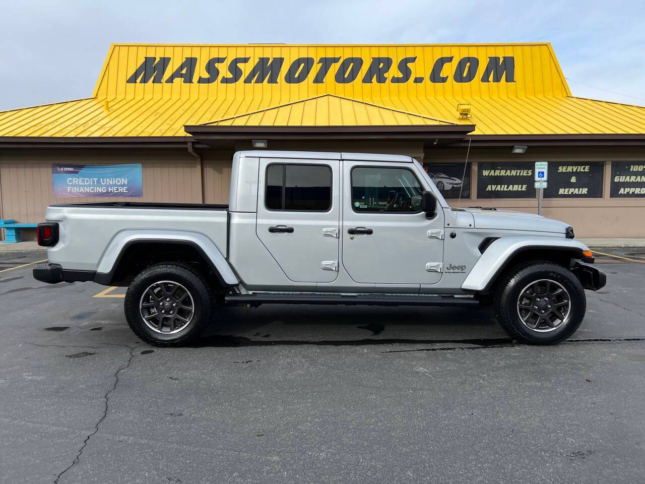 2023 Jeep Gladiator