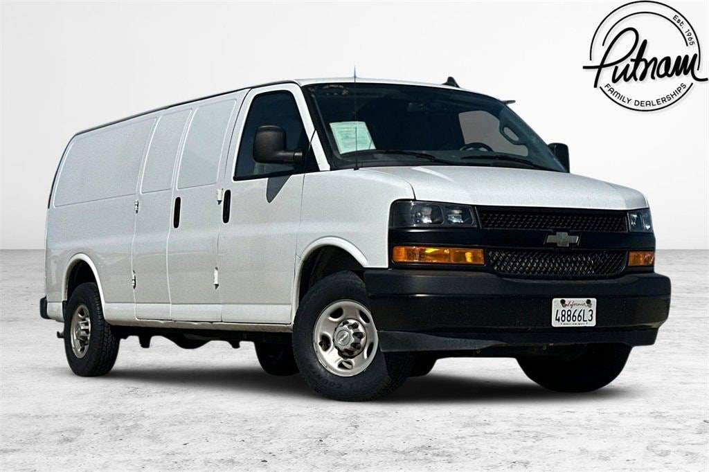 2022 Chevrolet Express Cargo Van