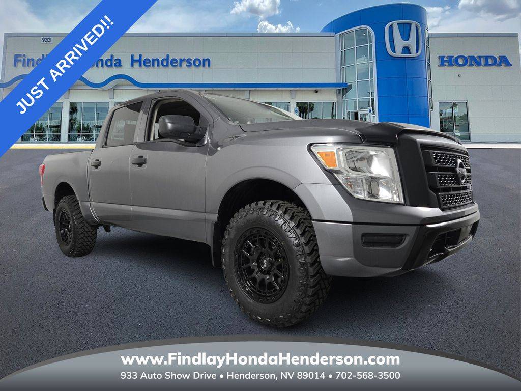 2023 Nissan Titan