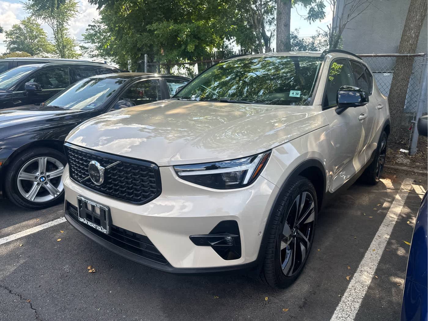 2025 Volvo XC40