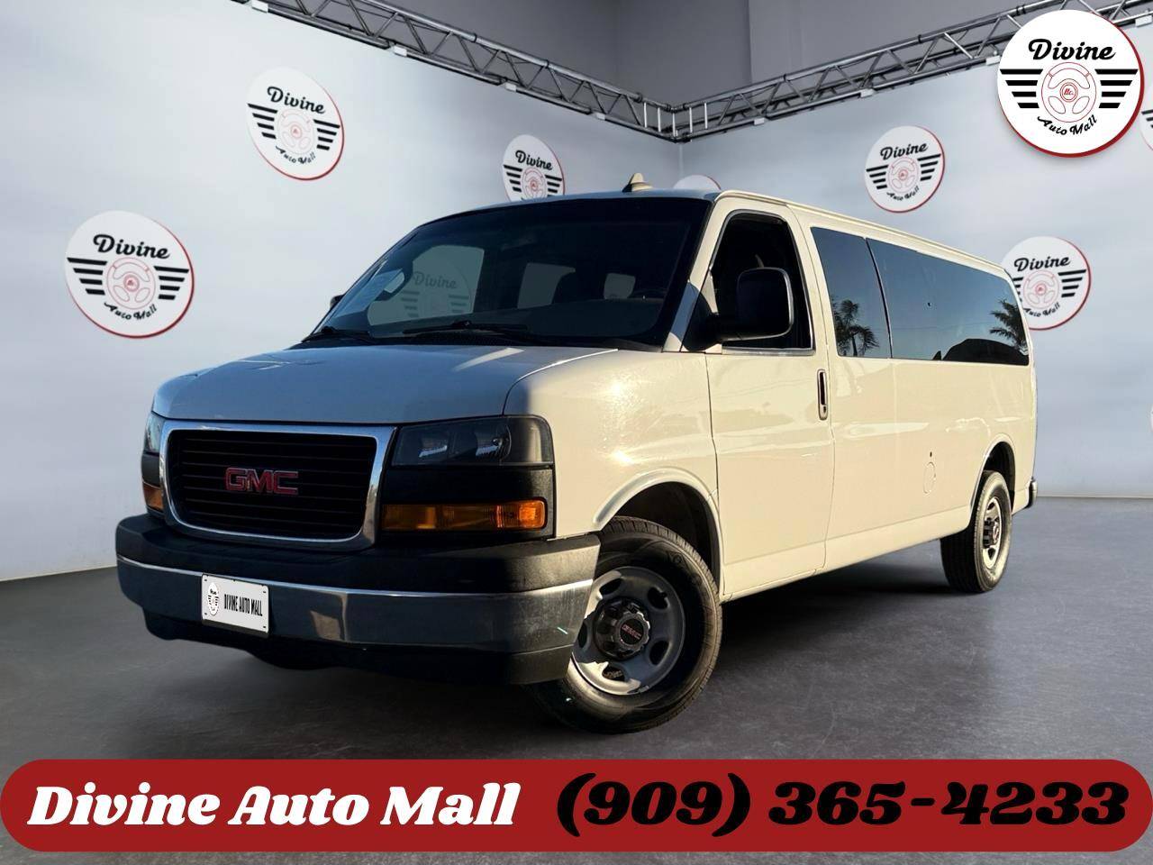 2018 GMC Savana Passenger