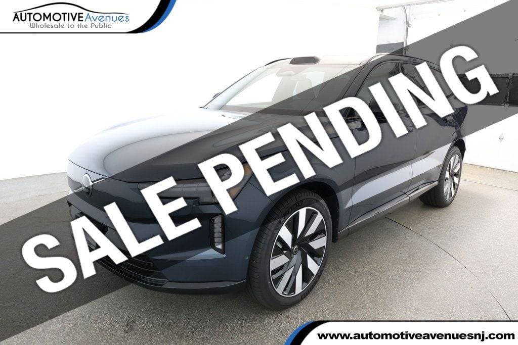 2025 Volvo Ex90