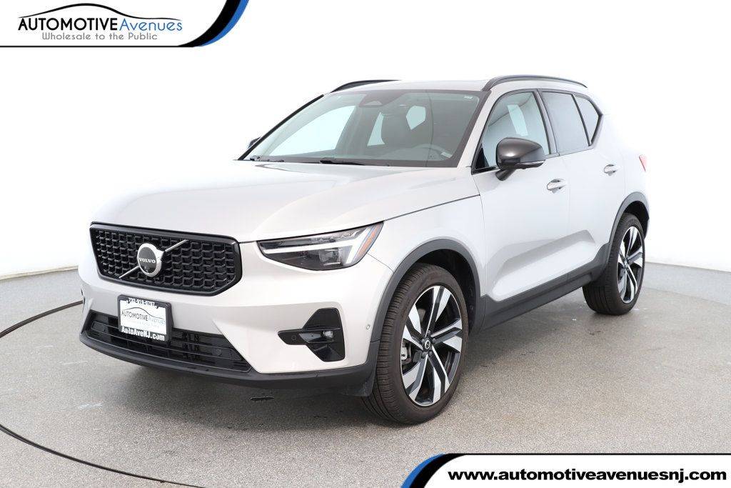 2024 Volvo XC40