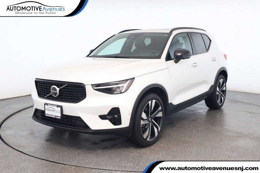 2024 Volvo XC40