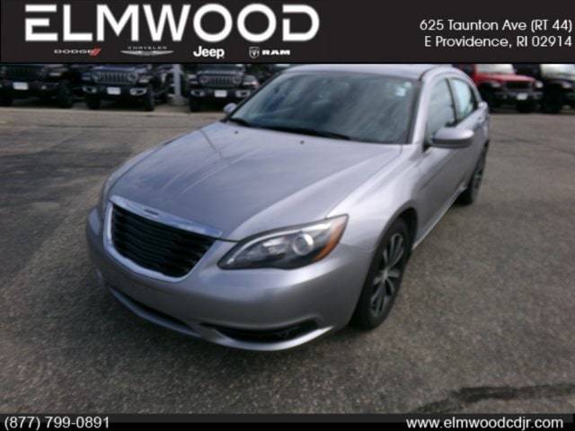 2014 Chrysler 200