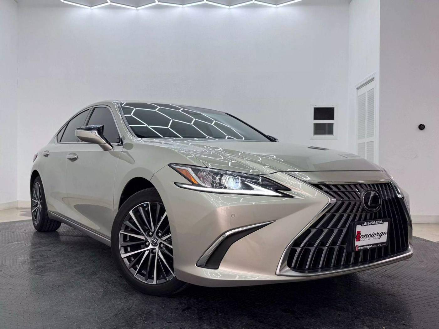 2023 Lexus ES