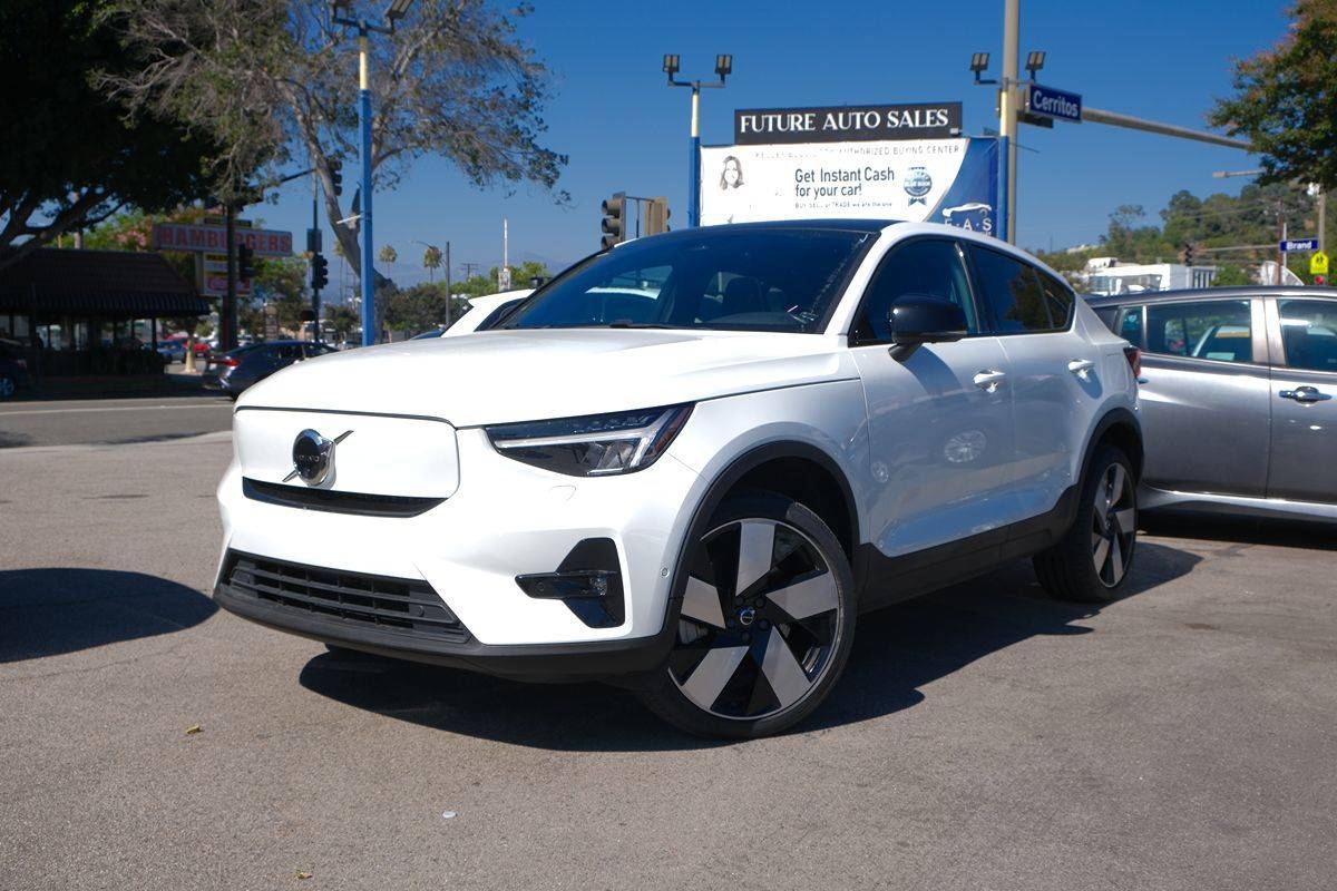 2023 Volvo C40 Recharge Pure Electric