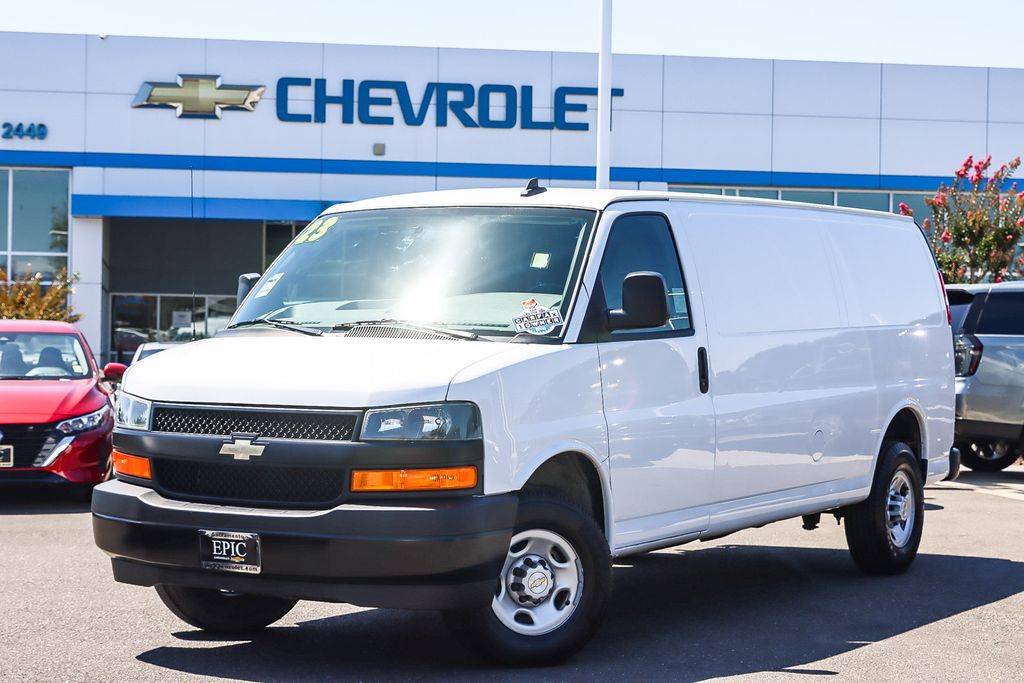 2023 Chevrolet Express Cargo Van