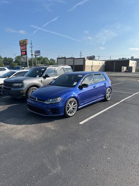 2017 Volkswagen Golf R