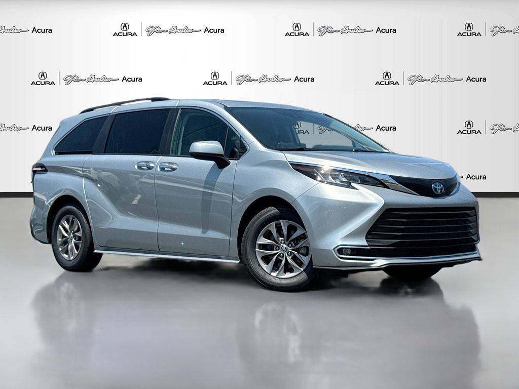 2023 Toyota Sienna