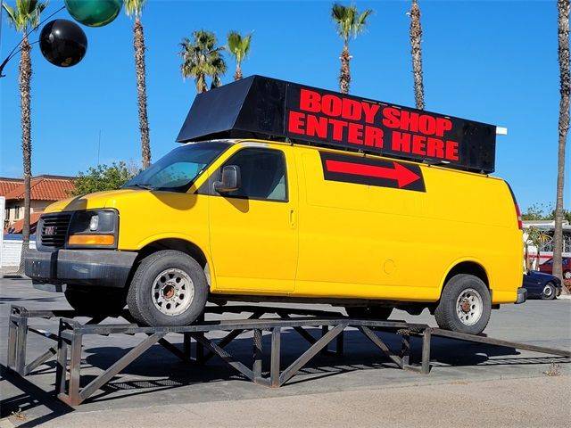 2003 GMC Savana Cargo Van
