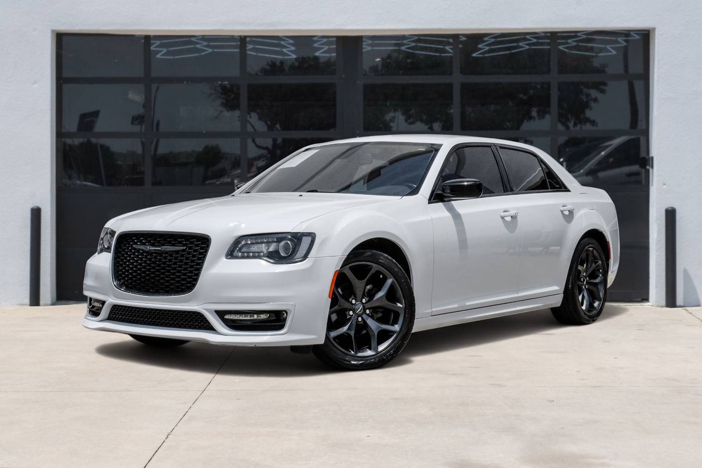 2020 Chrysler 300