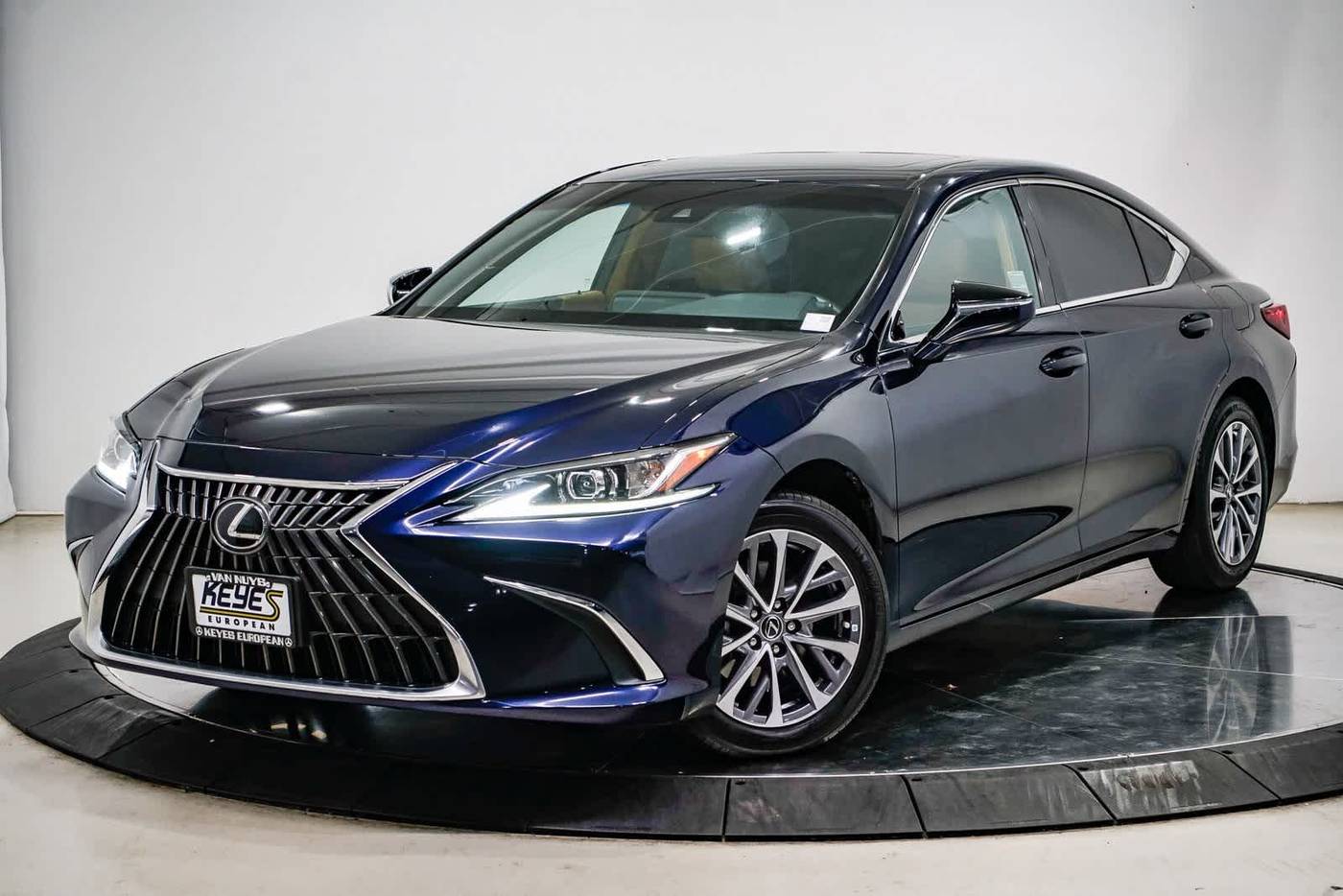 2022 Lexus ES