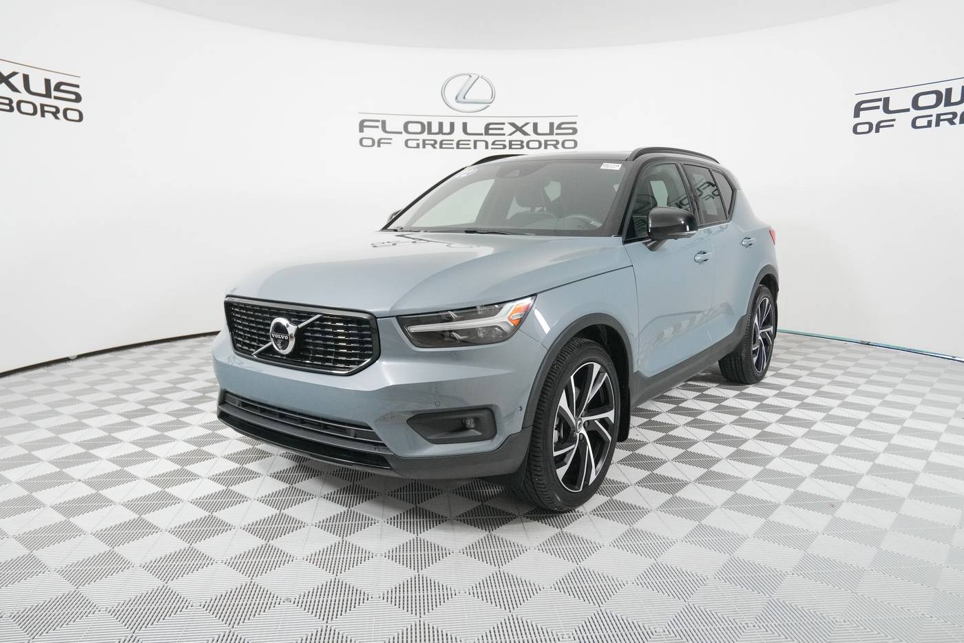2022 Volvo XC40