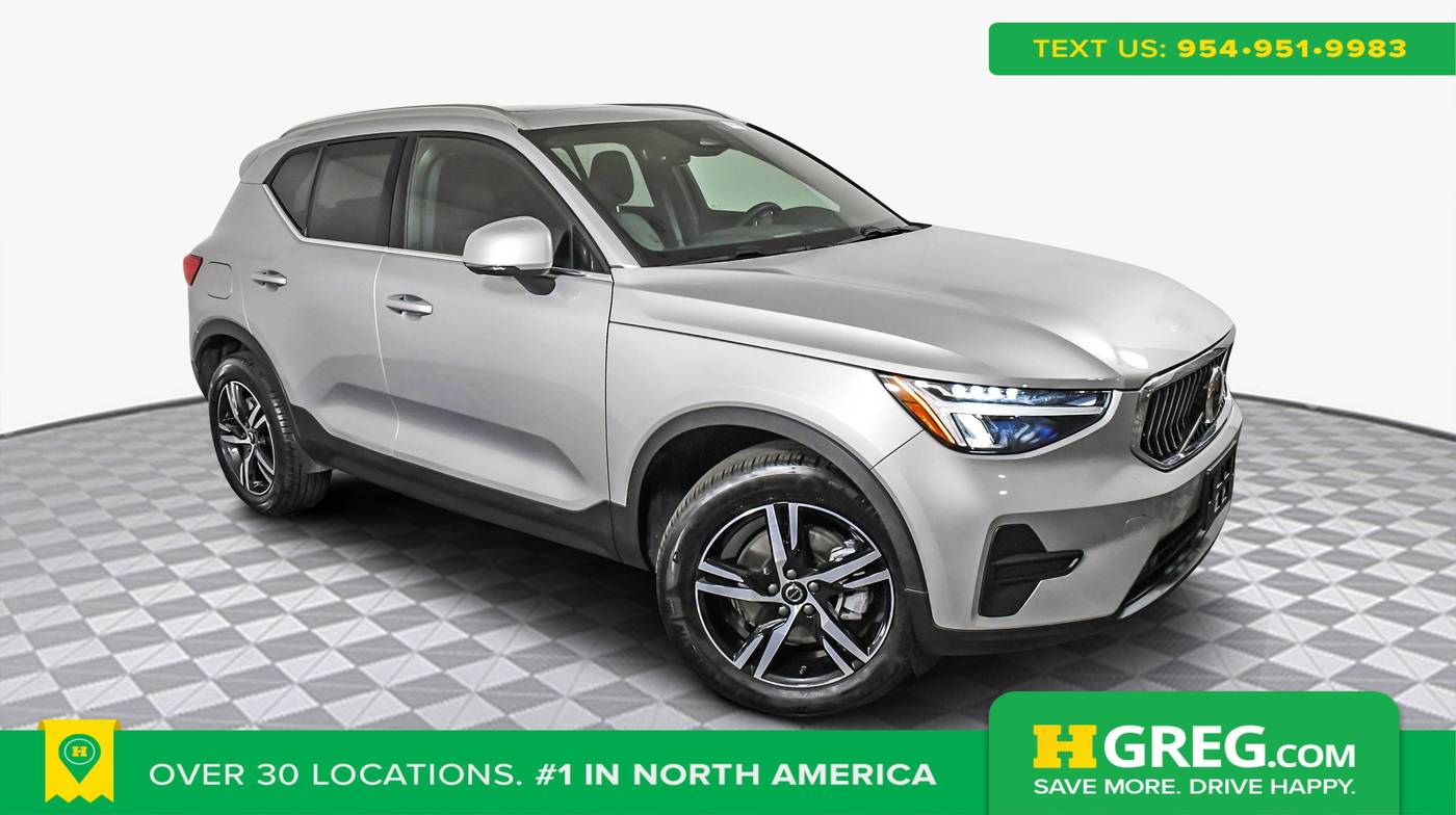 2025 Volvo XC40