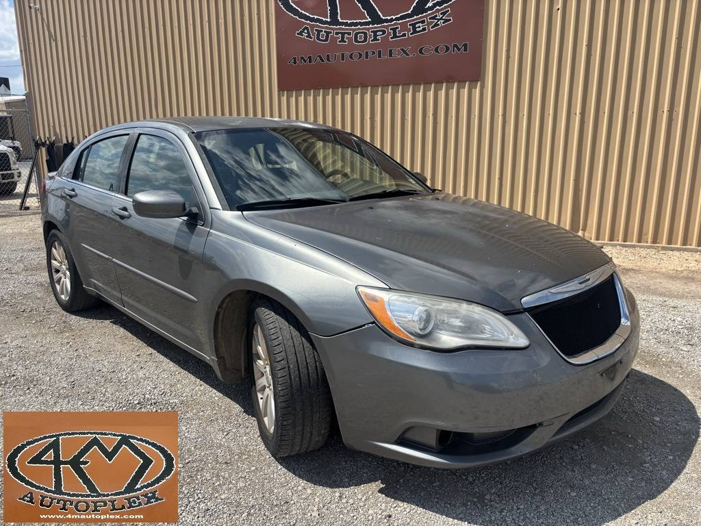 2013 Chrysler 200