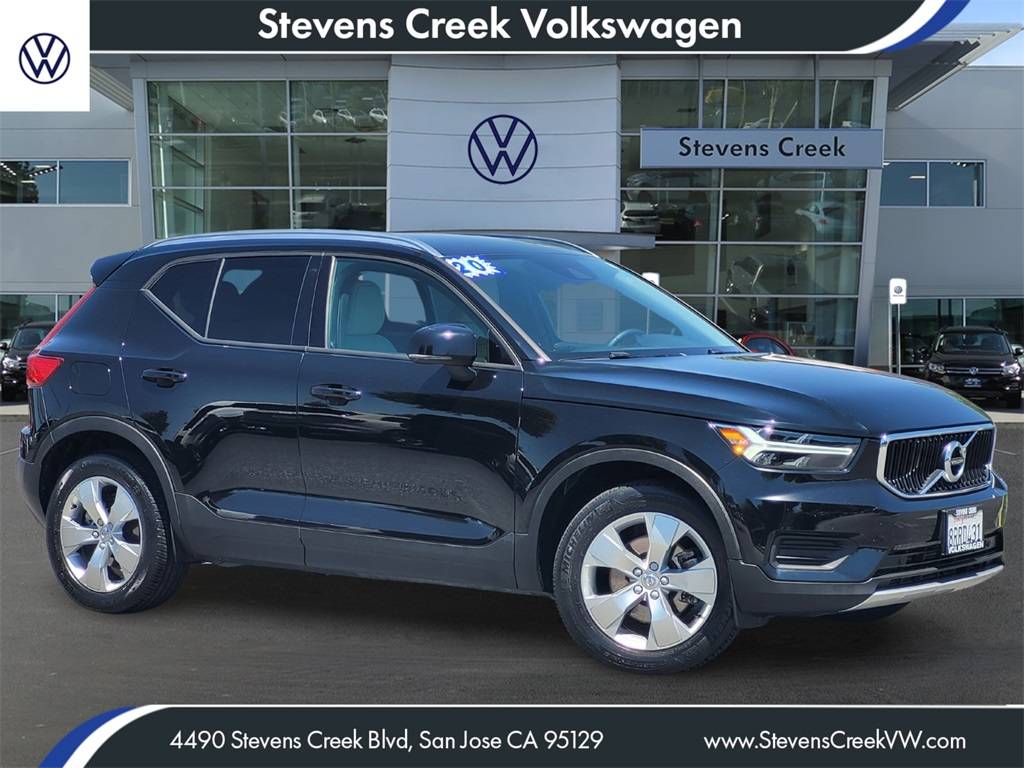 2020 Volvo XC40