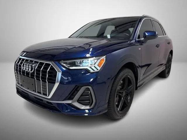 2022 Audi Q3