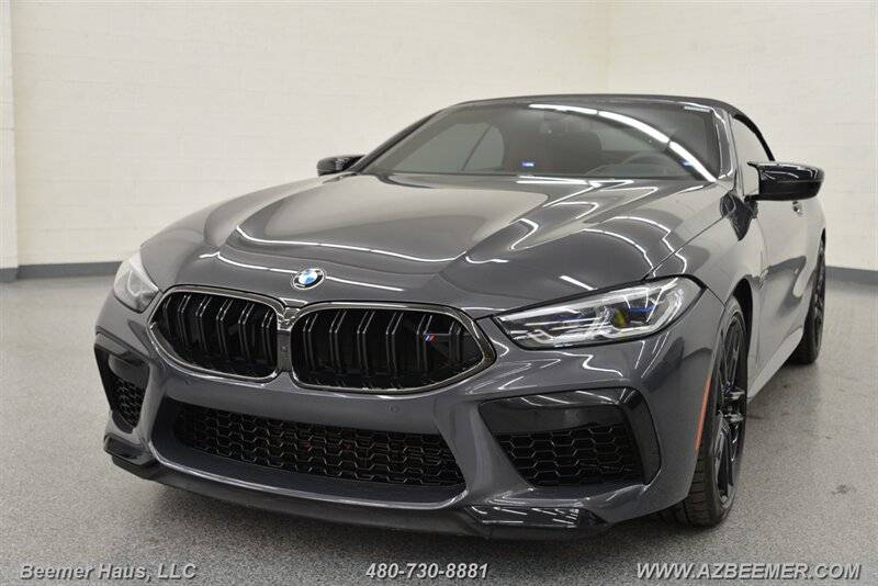 2022 BMW M8