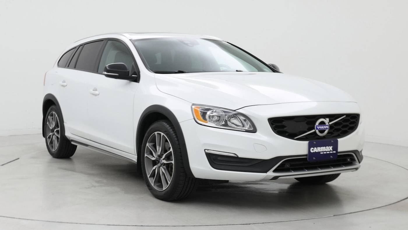 2017 Volvo V60 Cross Country
