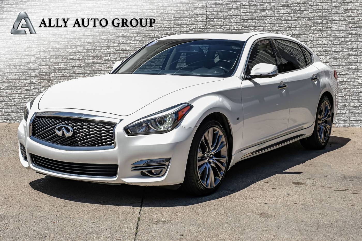 2017 Infiniti Q70L