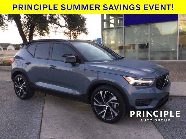 2020 Volvo XC40