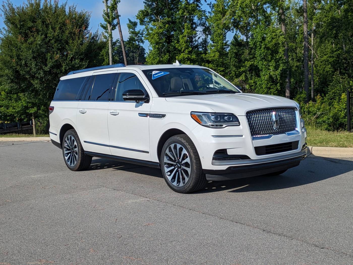 2023 Lincoln Navigator L