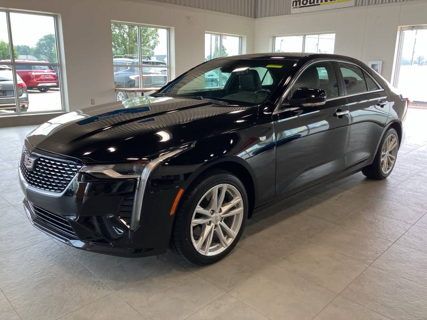 2022 Cadillac CT4